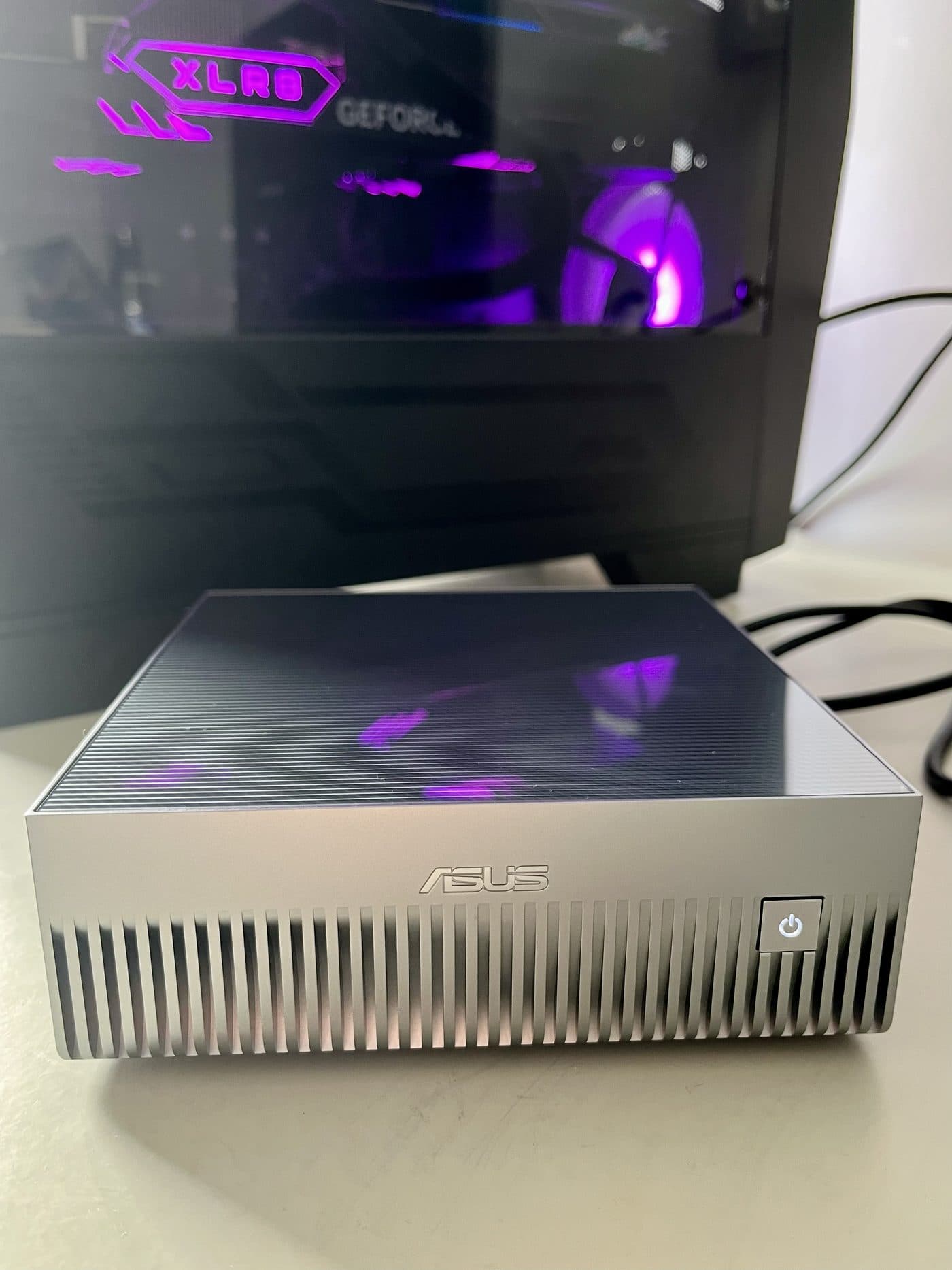 Asus Ascent GX10 · DGX Spark
